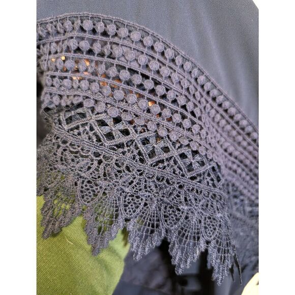 Jolt Navy Blue Sleeveless Lace Dress with Button Closure on Back Women's Size Me - Picture 5 of 10